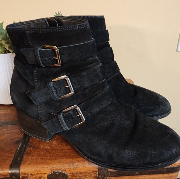 CLARKS Elvina Haze Distressed Buckle Ankle Boots - Picture 4 of 9